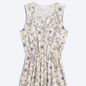 ISO Outline Sleeveless Dress